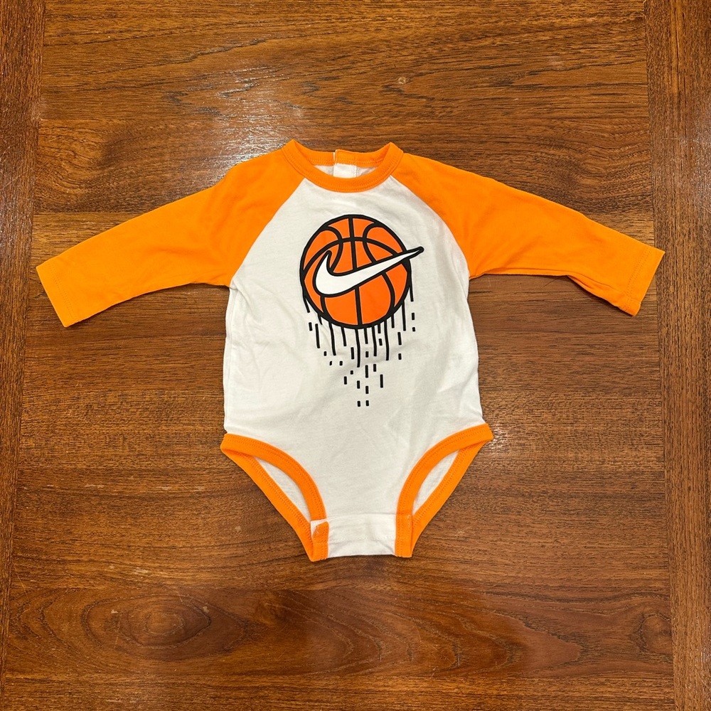 NWOT Nike Basketball Baby Long Sleeve Onesie, 6 Months